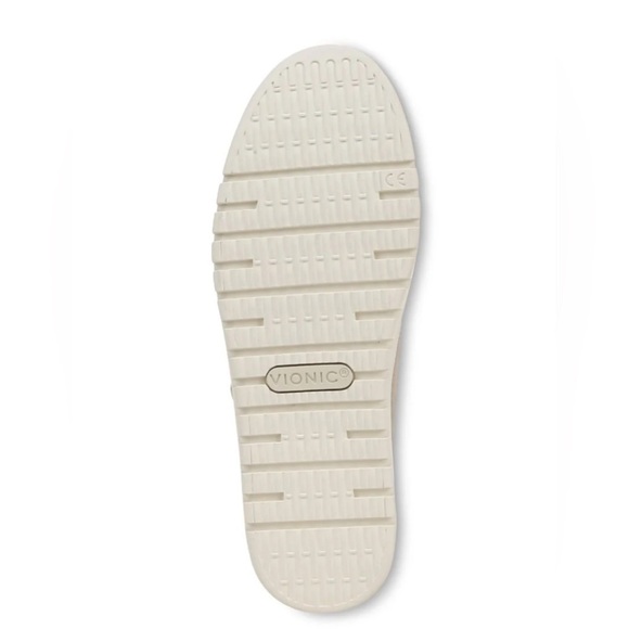 Vionic Uptown Mary Jane Flats Gold Shimmer Leather size 8.5 EUC - Picture 12 of 16